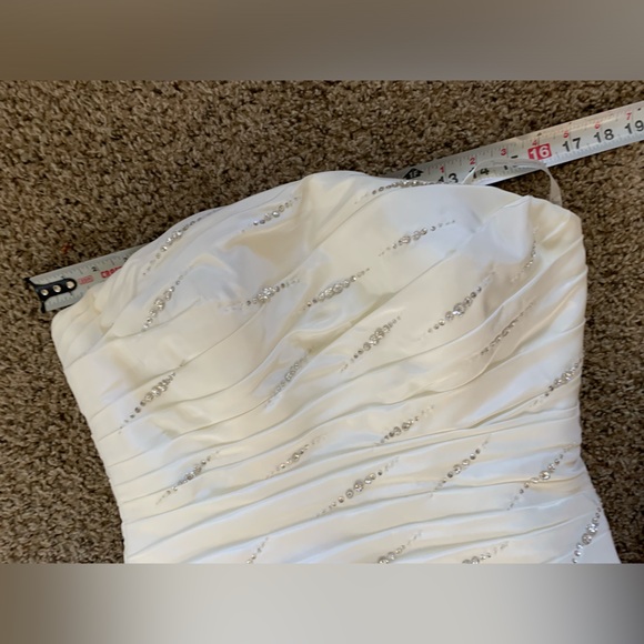 ▶️ justin alexander wedding dress 8 Swarovski crystals lace up back train 8300 - Picture 10 of 16